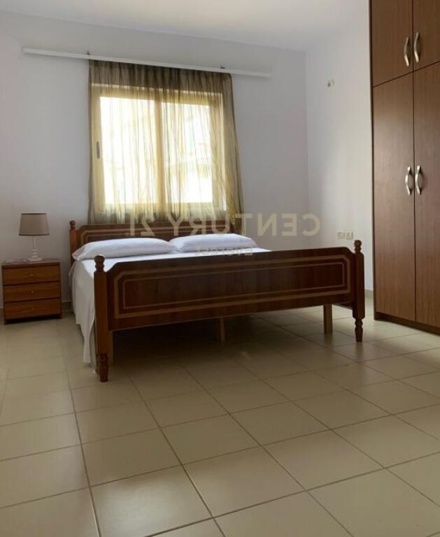 SARANDË, SHESIM APARTAMENT 2+1+2.