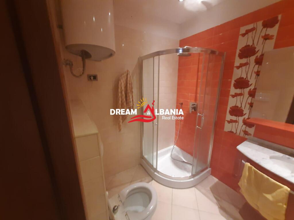 Apartamente 3+1 me qera ne qender ne Tirane (ID4231282 )