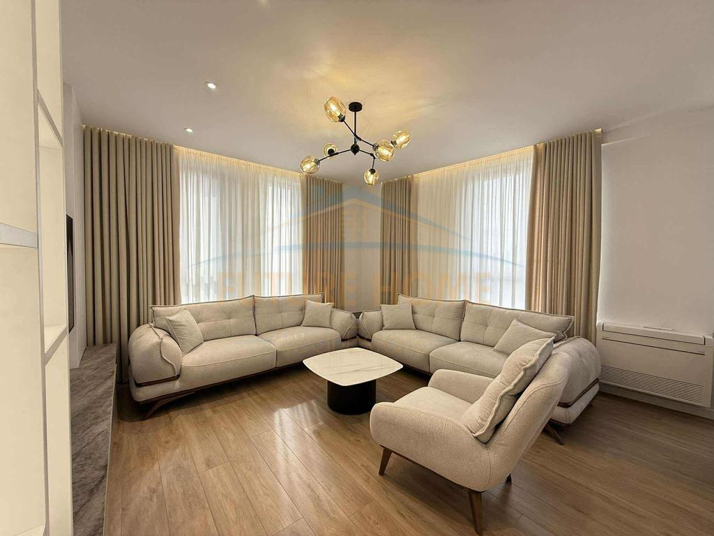 Affitto, Appartamento 2+1+2+ Posto Auto, Nuovo Viale, Tirana .