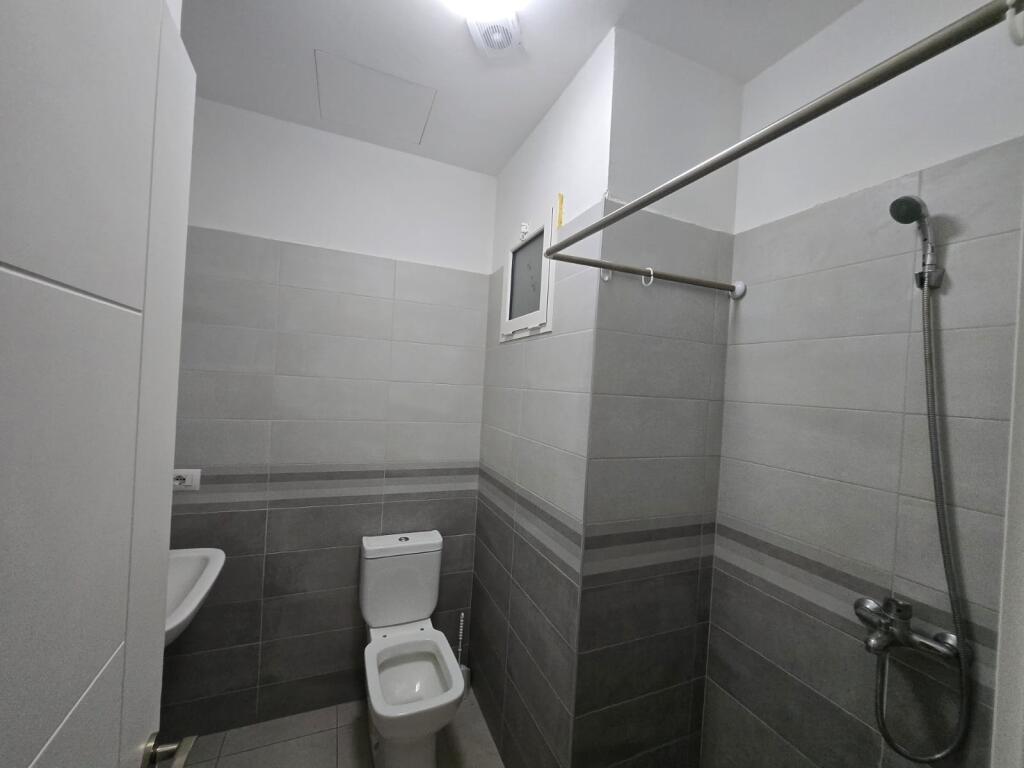 🏠  Apartament 2+1+2 banjo për qira/shitje 📍 Rruga e Kavajës, te Milo 2
