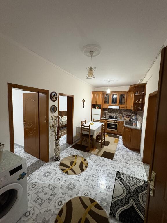 Shtepi private me qera 3+1