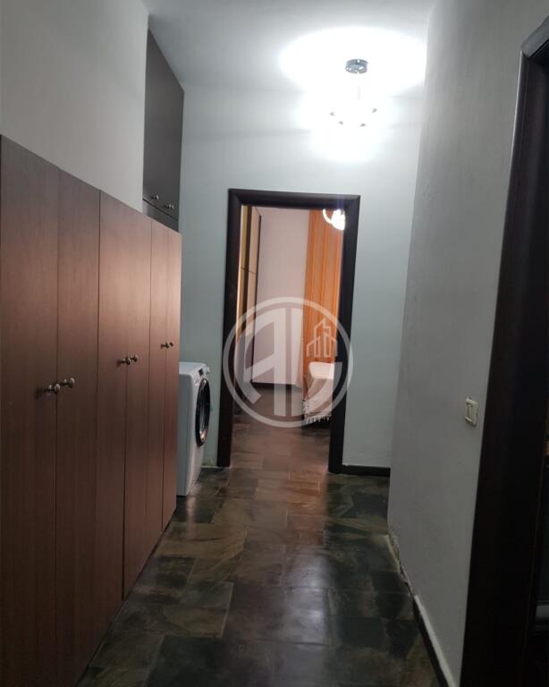 Apartament 2+1 për Qira – Pranë Muzeumit , Durrës