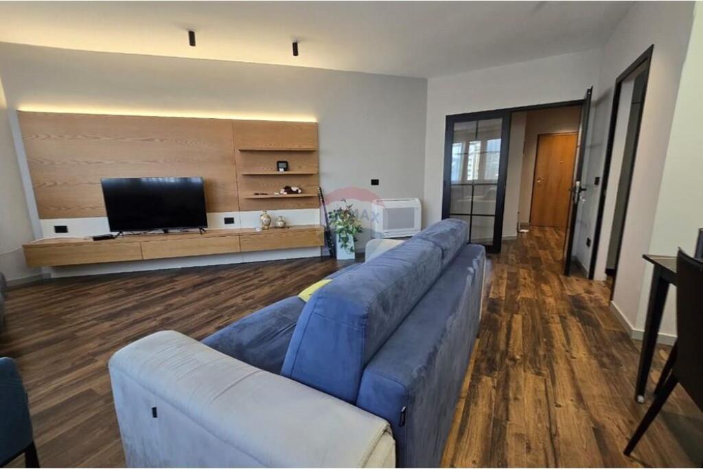 Apartment 2+1+2 for sale in Delijorgji Complex, at Sinani buildings