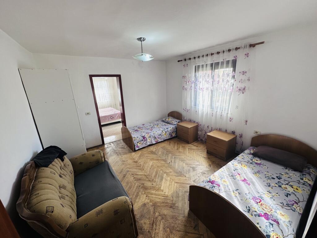 Affittasi Appartamento 2+1+1 con Balcone