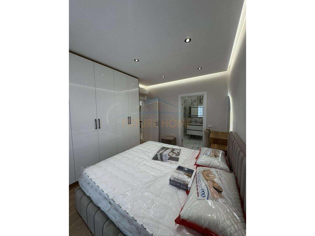 In affitto, Appartamento 3+1+2+Posto Auto, Univers City, Tirana