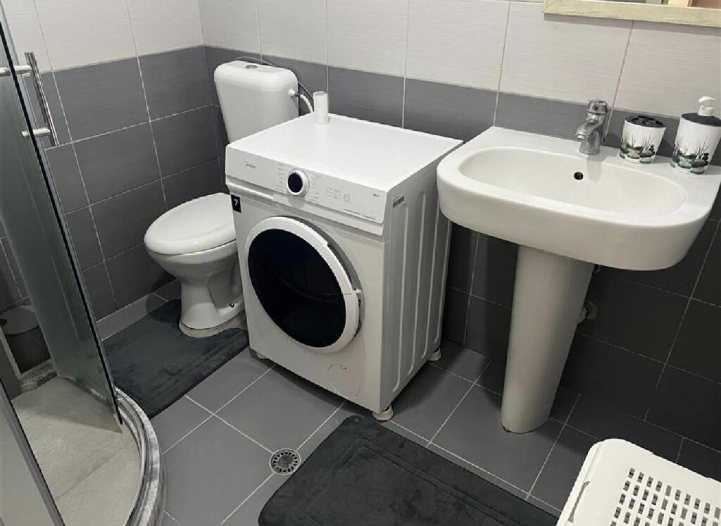 Appartamento 1+1+blocco Astir 380€