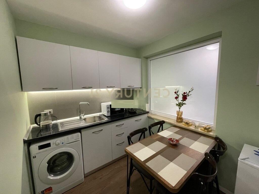 APARTAMENT 2+1 ME QERA NE MYSLYM SHYRI TIRANE