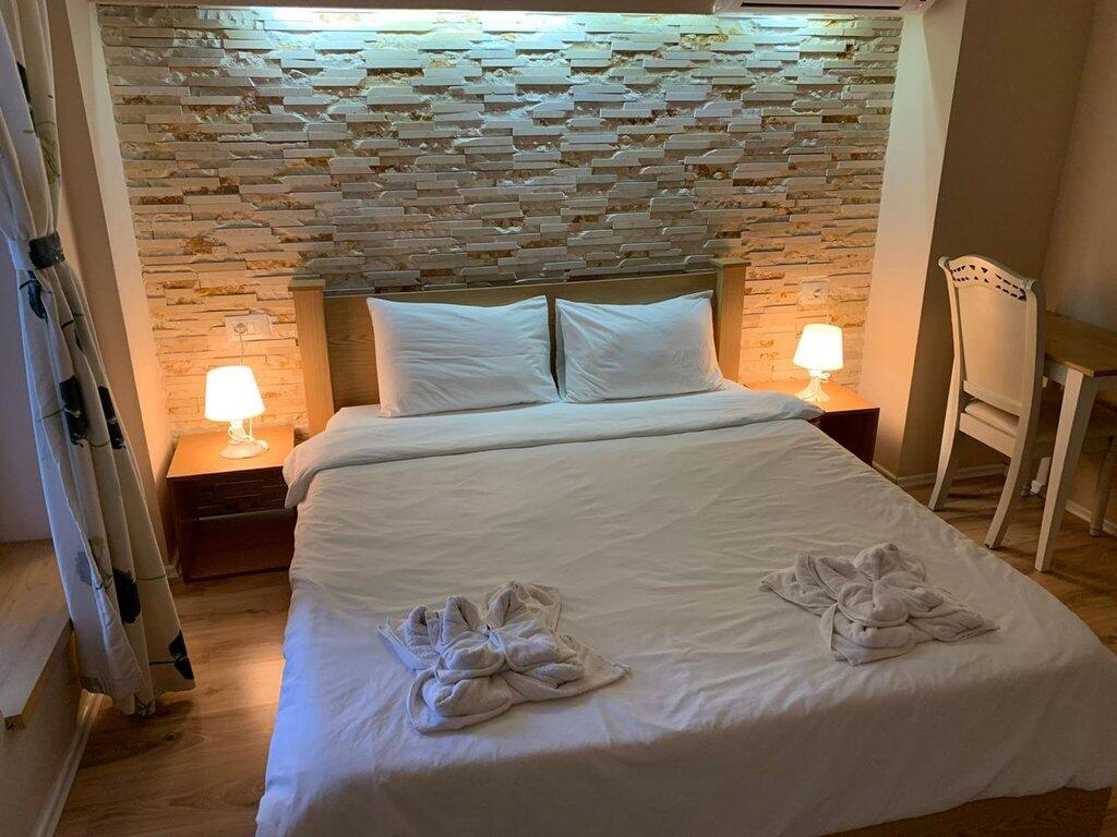 Jepet me Qira Hotel Boutique në Zemër të Korçës!