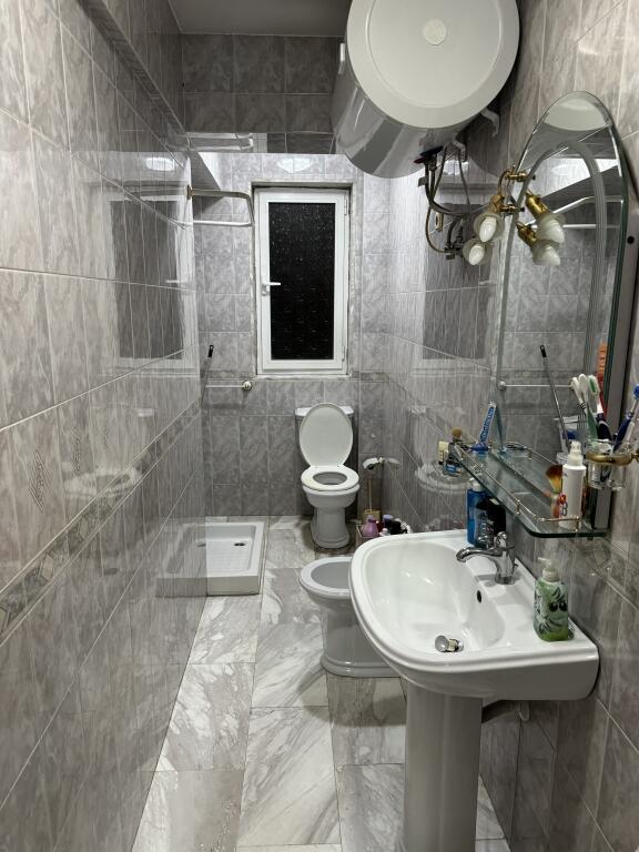 Jepet me qira apartament 1+1 tek Stadiumi Dinamo, pranë Credins Bank.