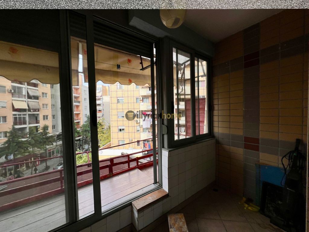 Jepet me qira Apartament 2+1+ Ballkon, “Astir”, Tiranë
