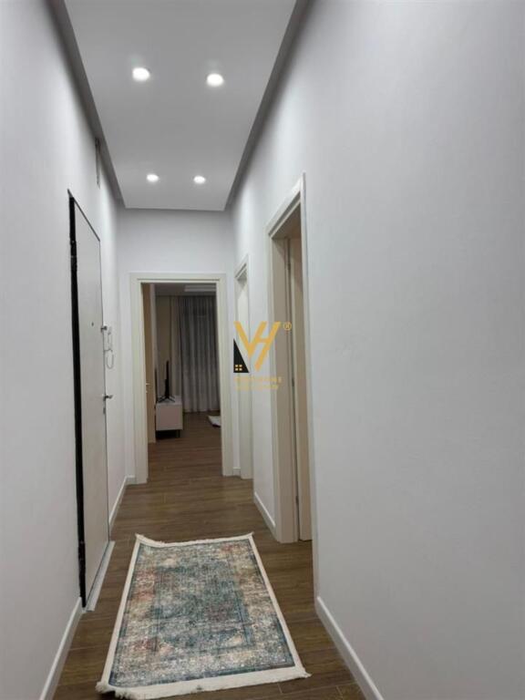 JEPET APARTAMENT 2+1 ME QERA TE ISH SHESHI SHQIPONJA 700 EURO