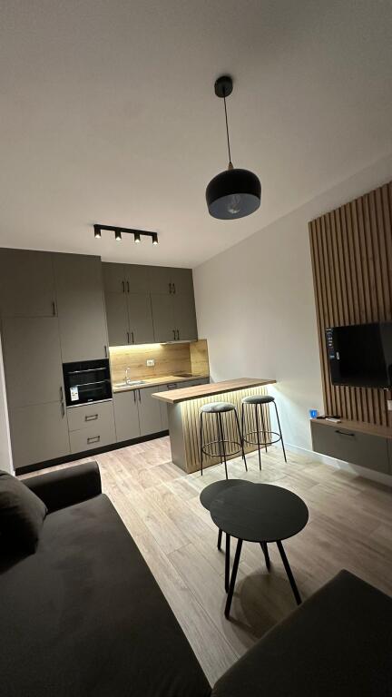 Appartamento 1+1, Univers City!