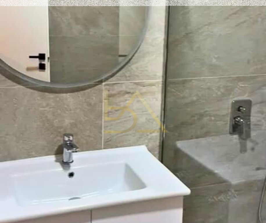 Shitet apartament në Durrës - Plazhi Iliria