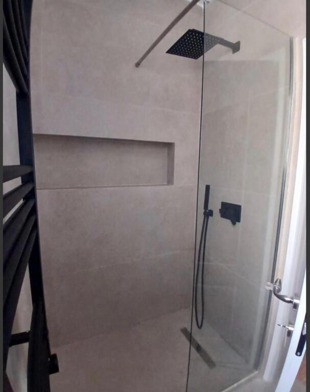 Apartament me qera 1+1- 📍Statcioni Trenit