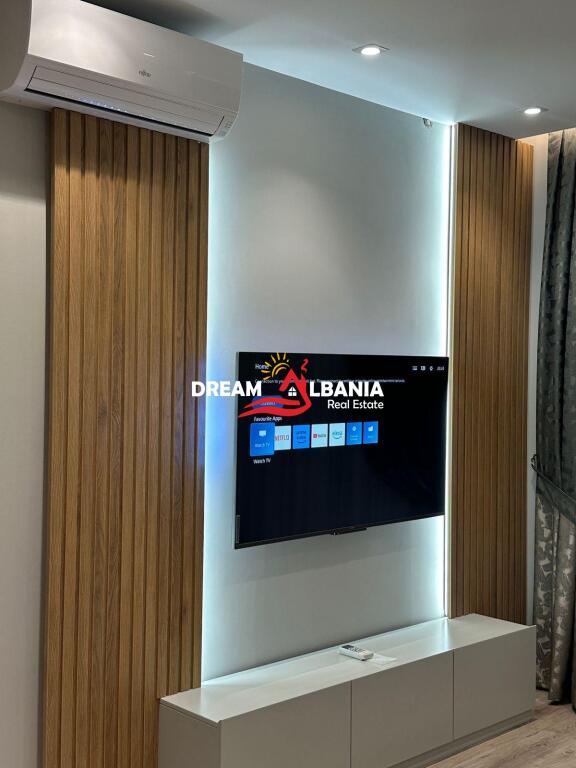 Super Apartament 1+1+Post Parkimi me Qera tek Pazari i Ri, Prane Shkolles Kuqe ne Tirane(ID 42111170)