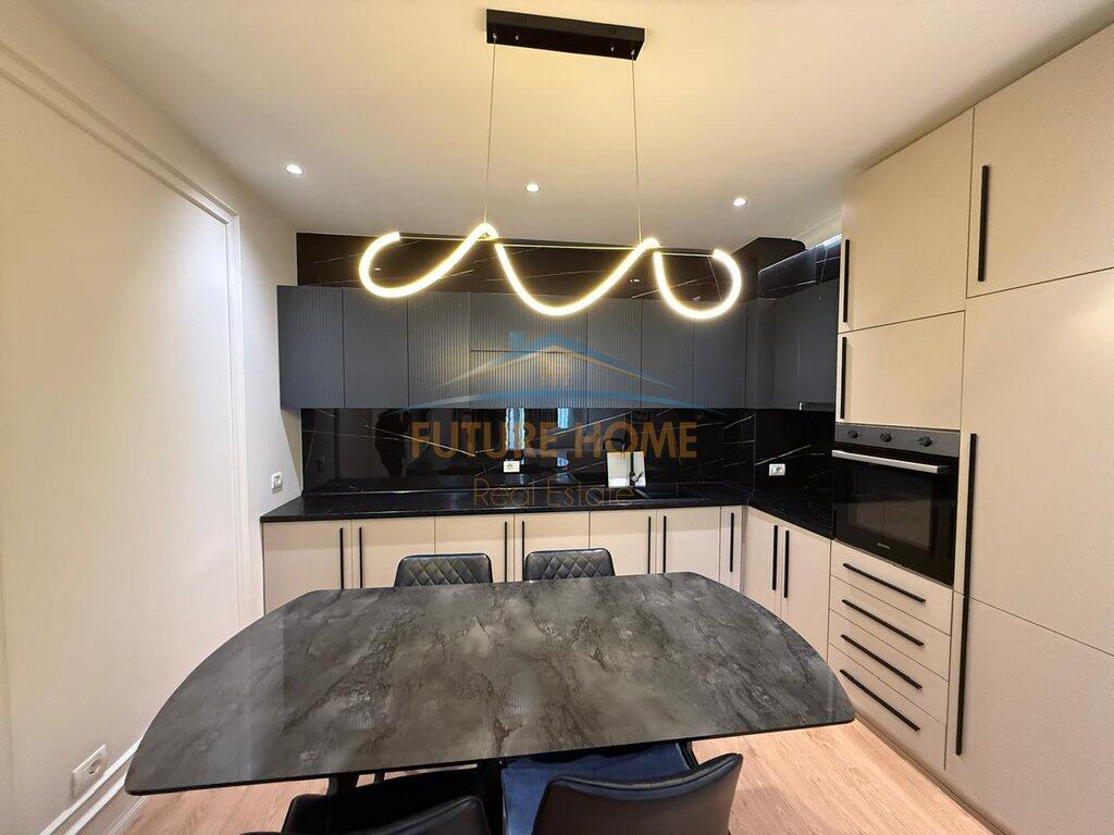 In vendita, Appartamento 2+1+2, Nuovo Anello, Tirana.