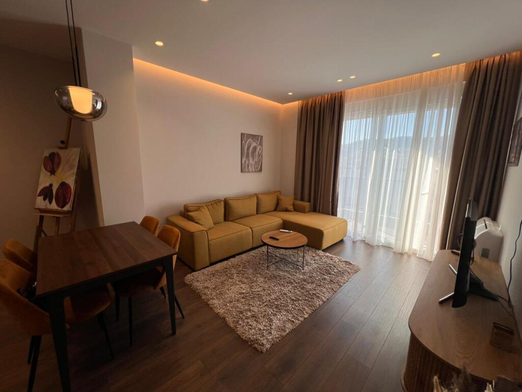 Rent apartment 2+1+2 at the Paris Municipality