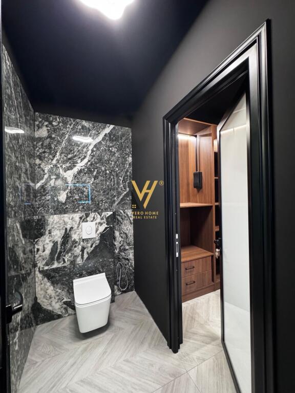 VENDESI APPARTAMENTO 2+1+2 ALLA KOMUNA E PARISIT 285.000 EURO