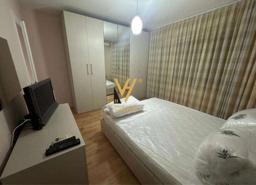 JEPET APARTAMENT 2+1 ME QIRA TE FUSHA E AVIACIONIT 650 EURO