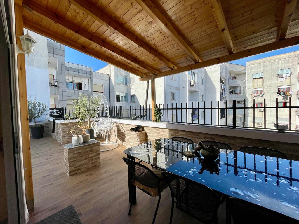 Apartment for Sale near the Kamza turn.