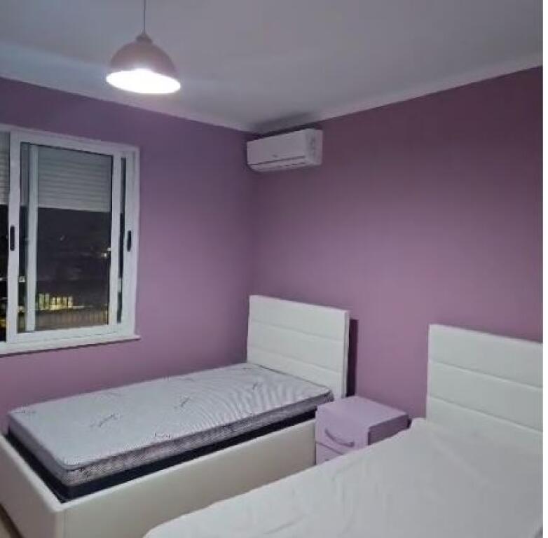 🏠 Affittasi appartamento arredato 2+1 nel Comune di Parigi