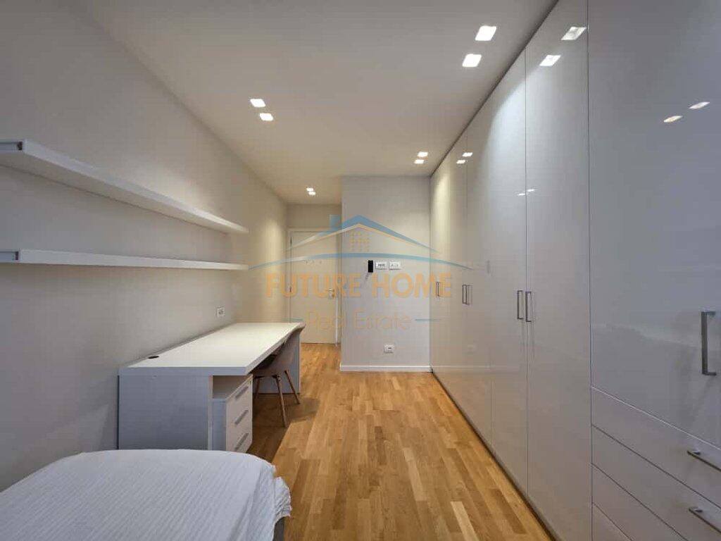 Rent, Apartment 3+1+2 at Zogu i I Boulevard!