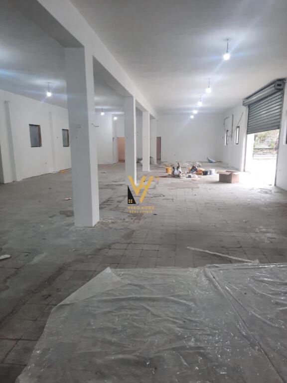 JEPET MAGAZINE 306 M2 ME QERA TE KAFJA E RREMES 150.000 LEKE