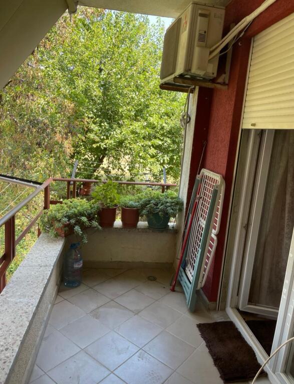 Apartament me qera 2+1