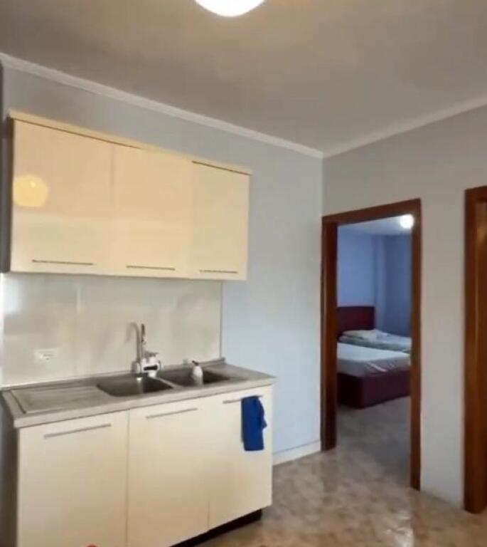 APARTAMENT ME QERA 2+1 LAPRAKE 60.000 LEKE