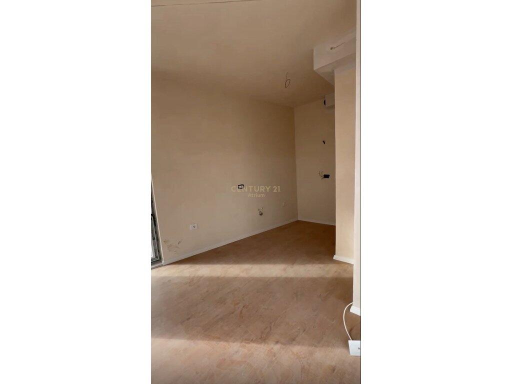 🏡 FOR SALE 2+1 APARTMENT WITH VERANDA – NEAR THE UNITED SCHOOL