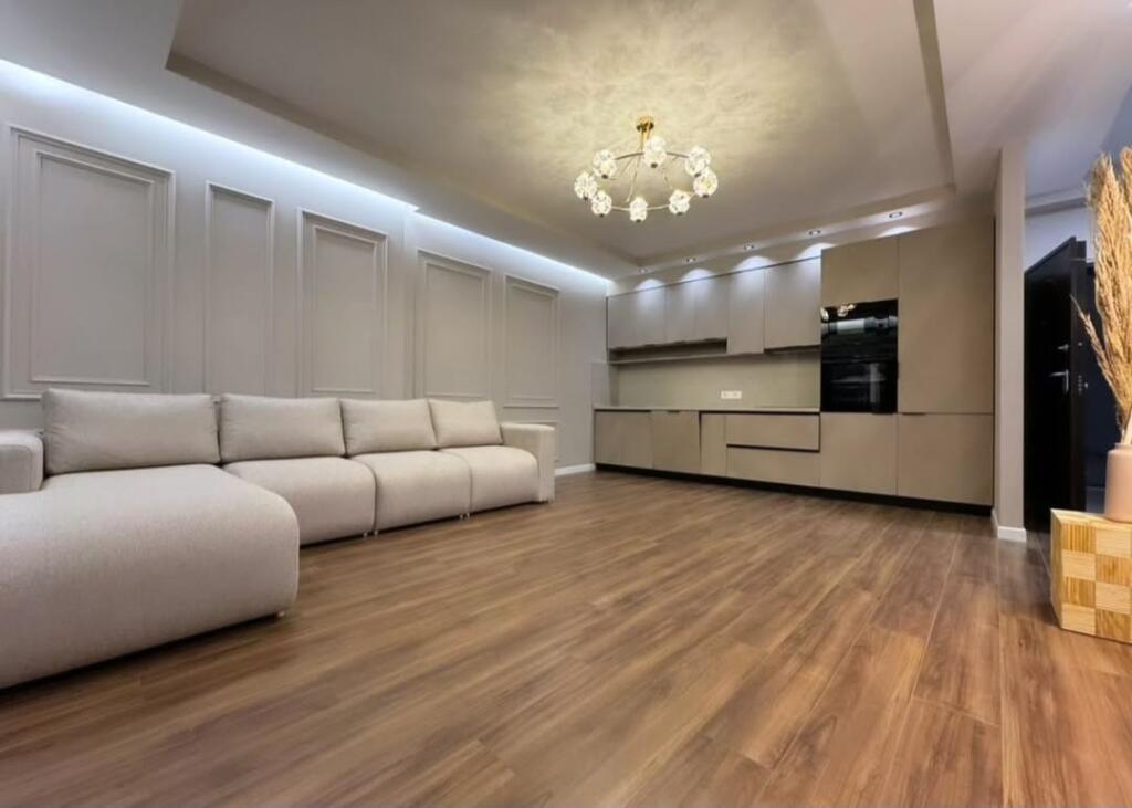 Prane Rruges se Kosovareve - Shesim super apartament 2+1+2