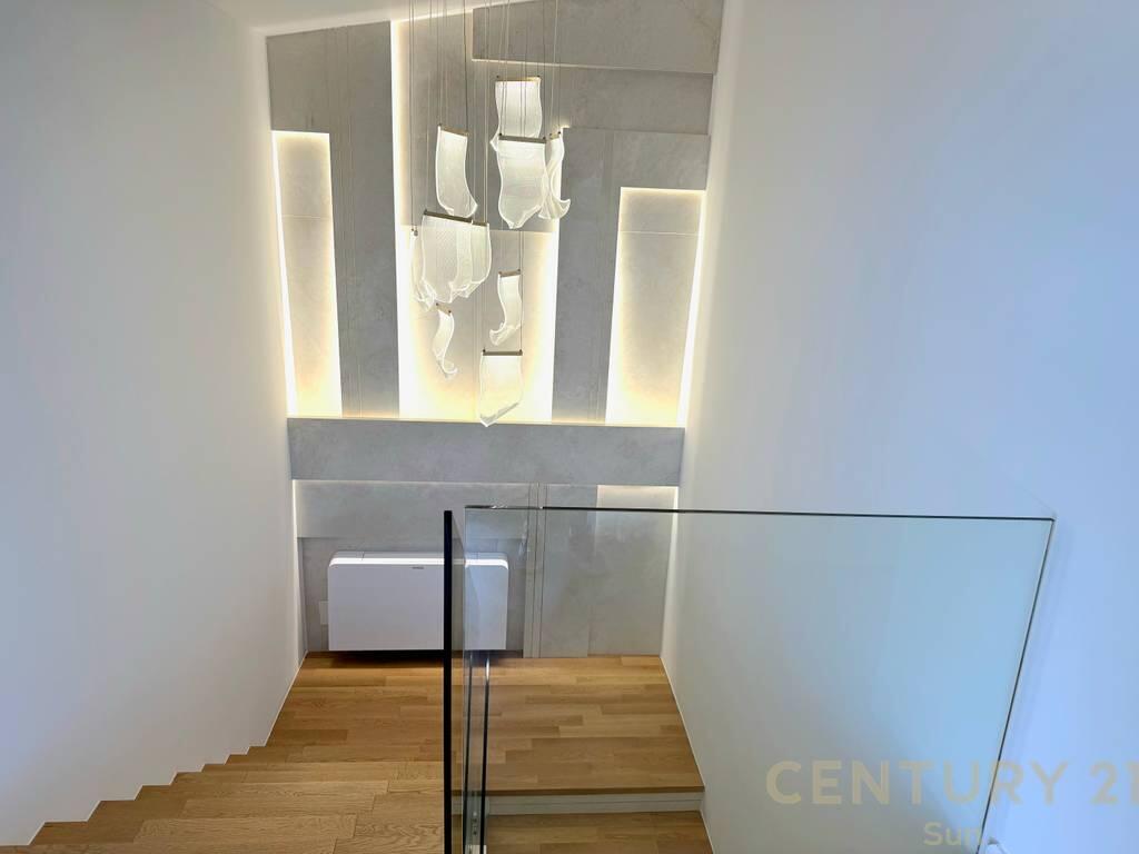 🏡 Villa moderna in vendita vicino a TEG – in un complesso residenziale privato ed elitario!