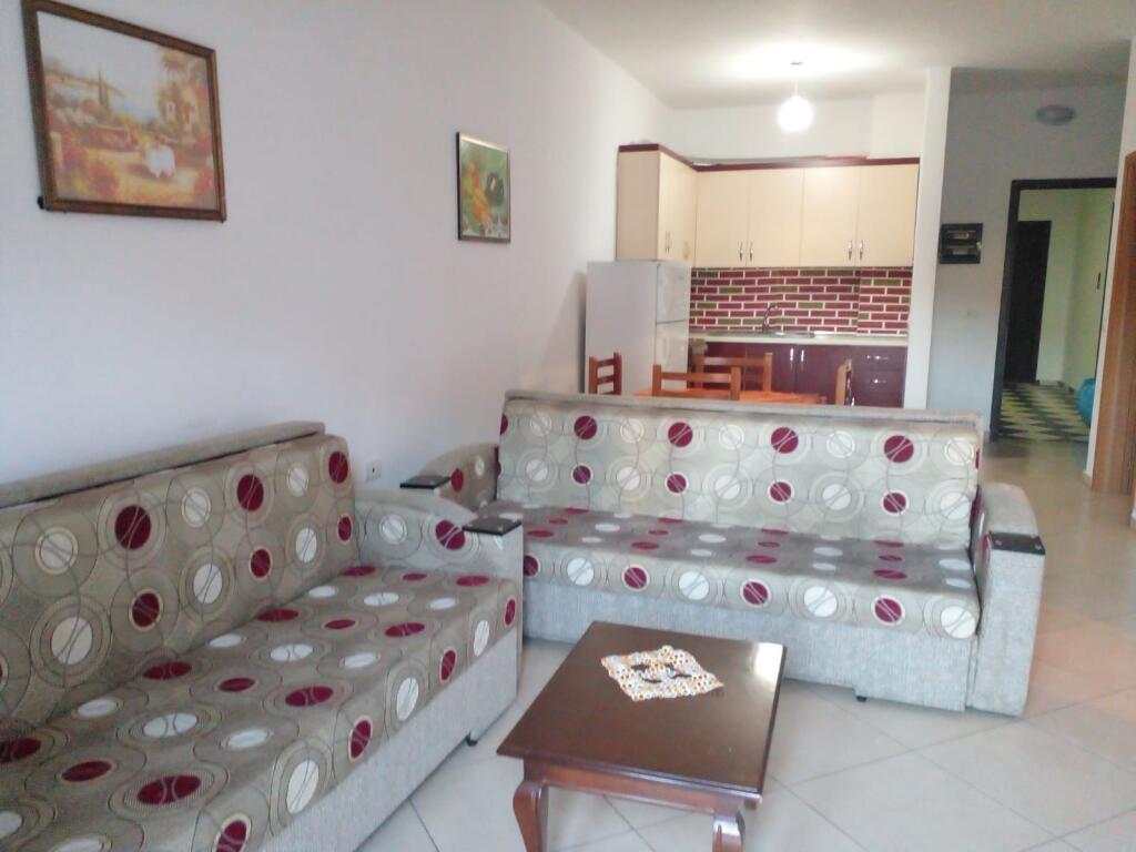 Jepet Apartament Me Qera , Ne Vlore