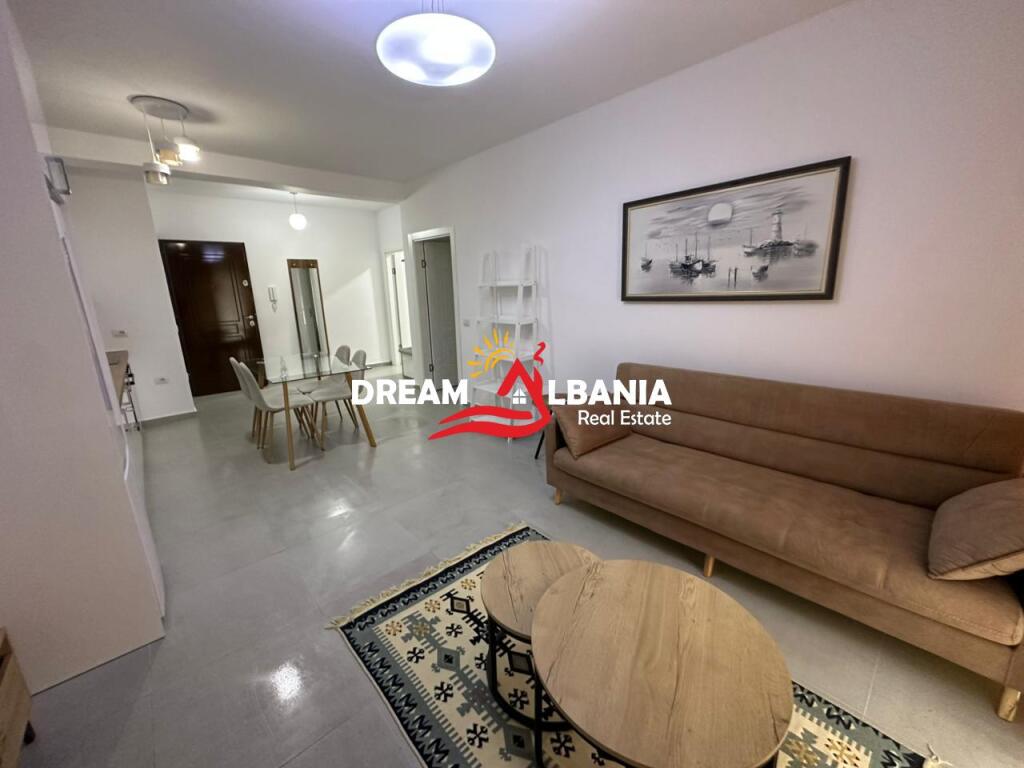 Appartamento 1+1 in affitto con parcheggio incluso sulla strada di Durazzo vicino a Colosseo (ID 42111489)