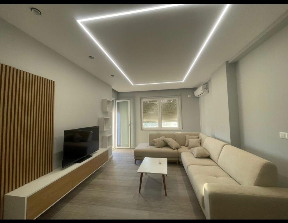 Apartament 1+1 me qira tek Karl Gega