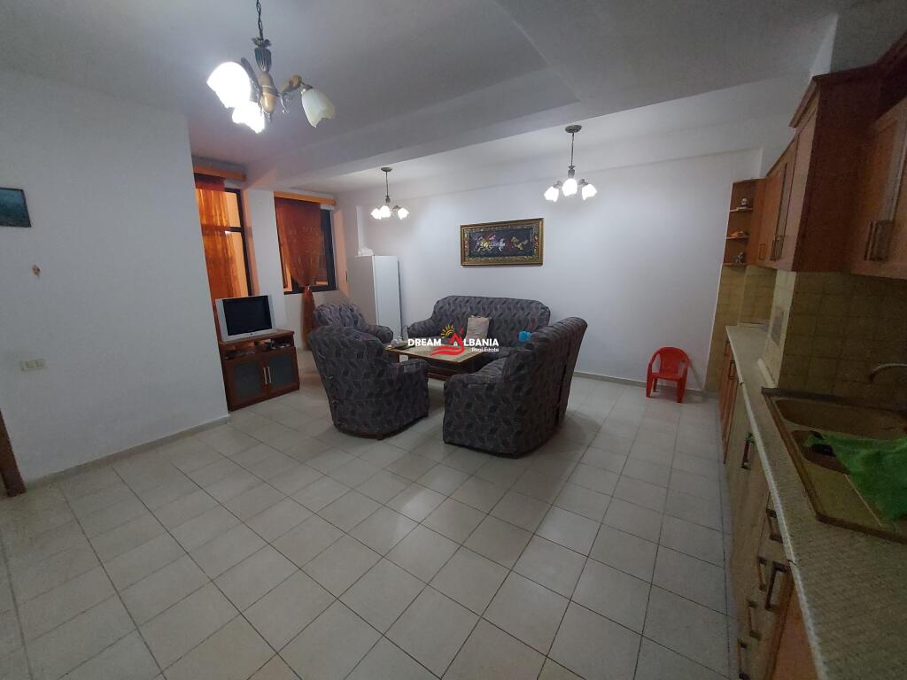 Shitet apartament 1+1 prane Fakultetit Mjeksise ne rrugen e Dibres, Tirane (ID 4111917)