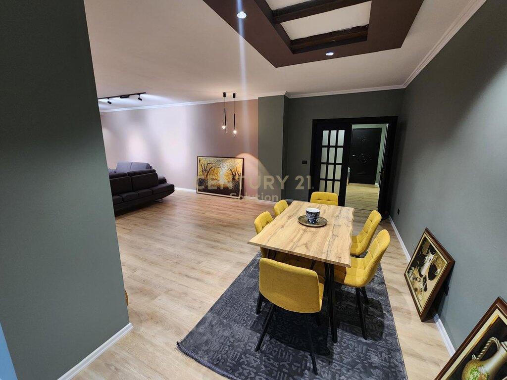 Apartment 3+1+2 for Rent at the “21 Dhjetori” Intersection, Tirana!