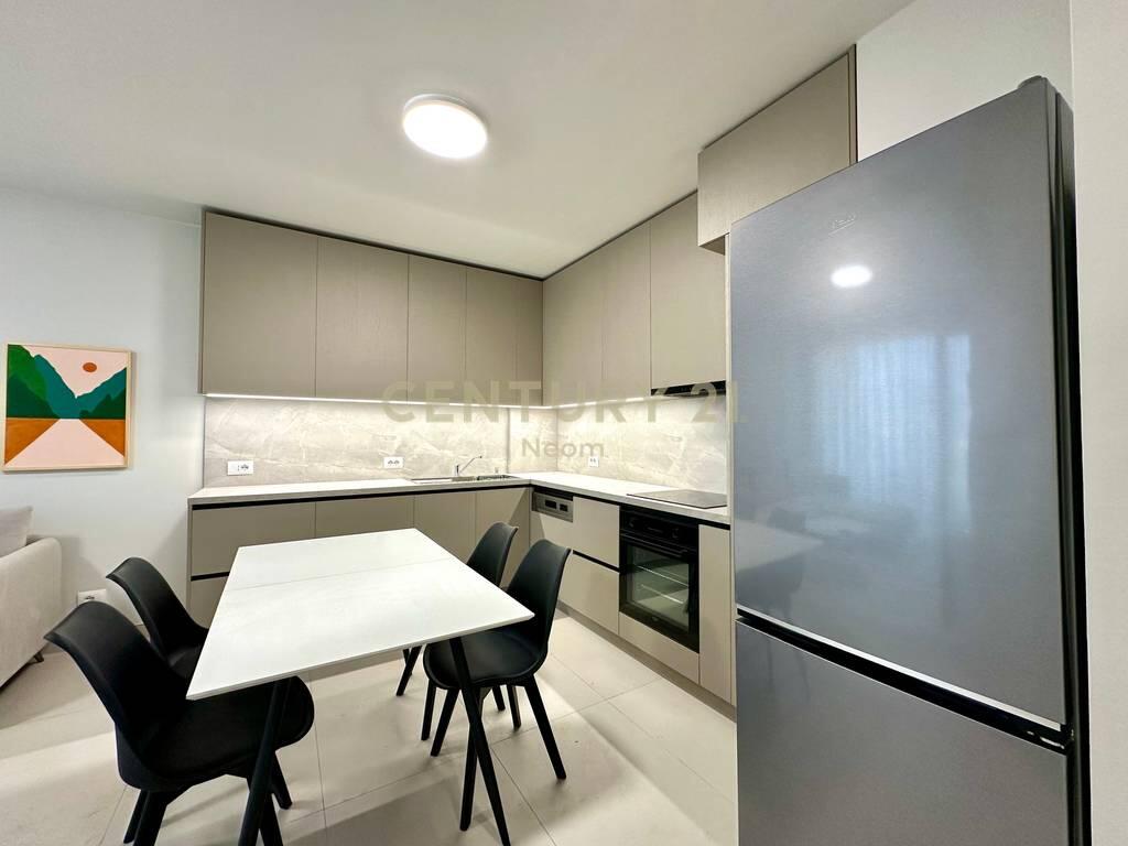 Modern 1+1 apartment with parking space in the new residence "Akses Tirana"🏙