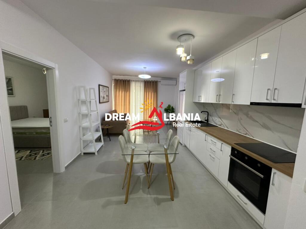 Appartamento 1+1 in affitto con parcheggio incluso sulla strada di Durazzo vicino a Colosseo (ID 42111489)