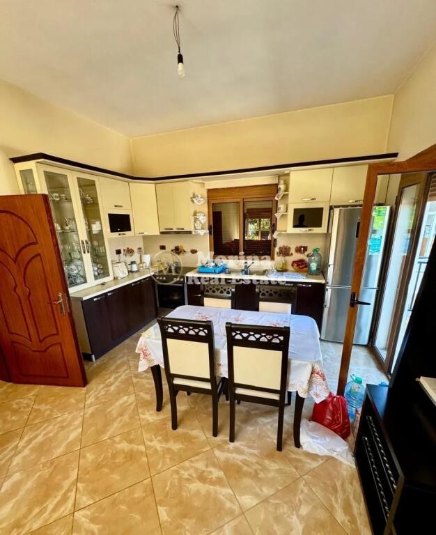 Rent, 2+1 Apartment, in Kamez, 350 euro/month