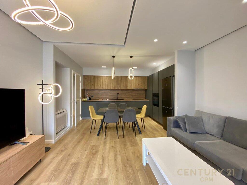 NE KOMUNEN E PARISIT JAPIM APARTAMENT 2+1+2+POST PARKIMI ME QIRA ! 1,100 € /Muaj