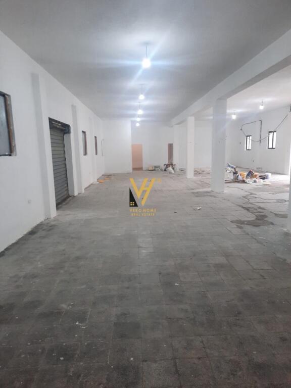 JEPET MAGAZINE 306 M2 ME QERA TE KAFJA E RREMES 150.000 LEKE