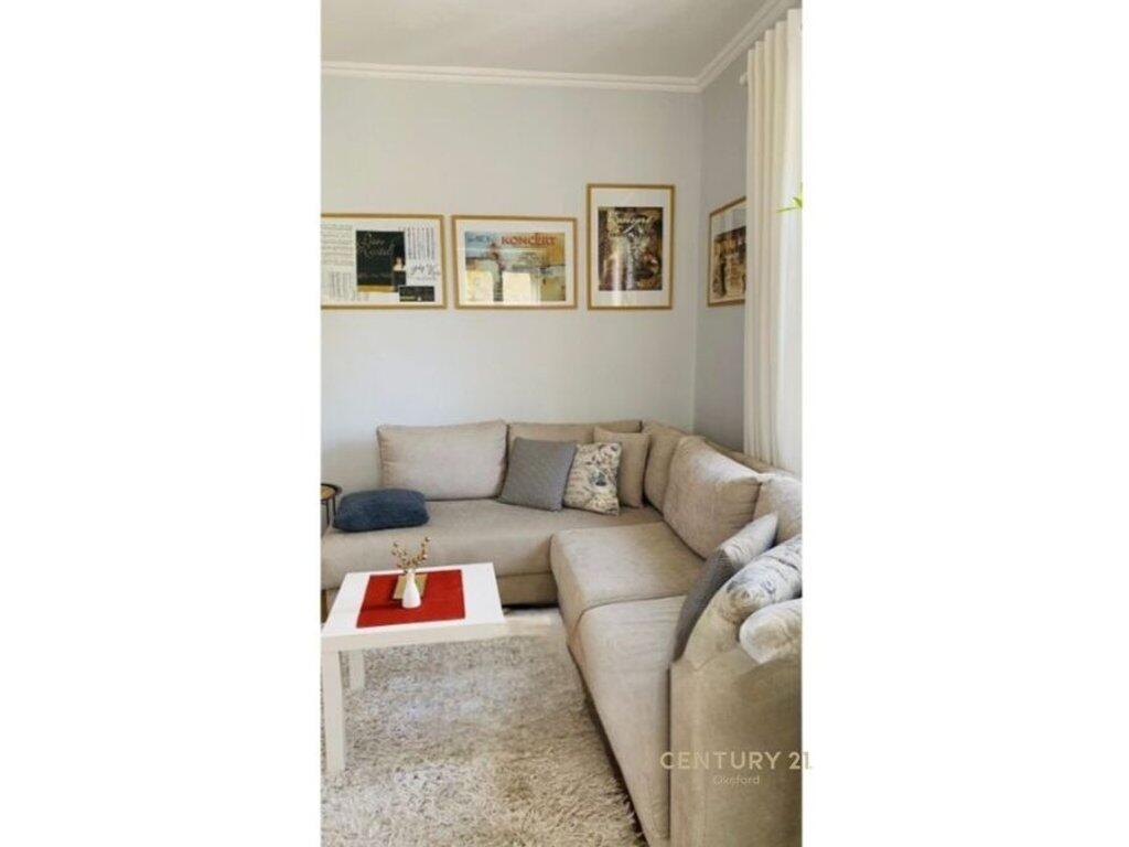 Shitet Apartament 2+1 në zonën e “21 Dhjetorit”, Tiranë!