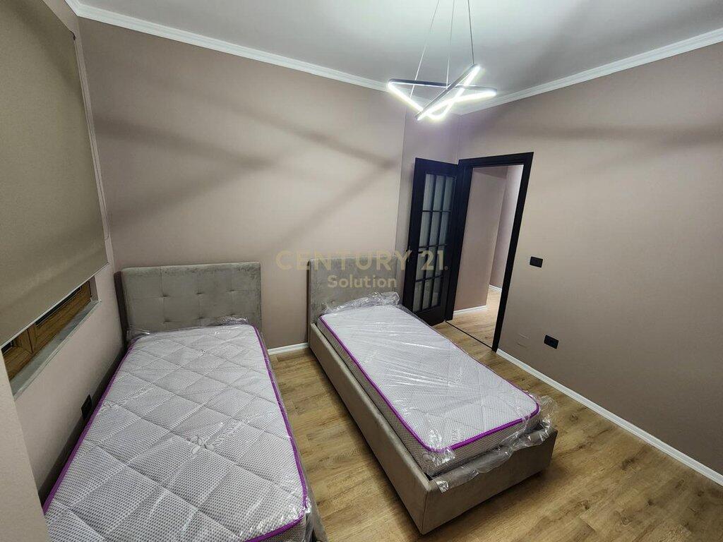 Apartment 3+1+2 for Rent at the “21 Dhjetori” Intersection, Tirana!