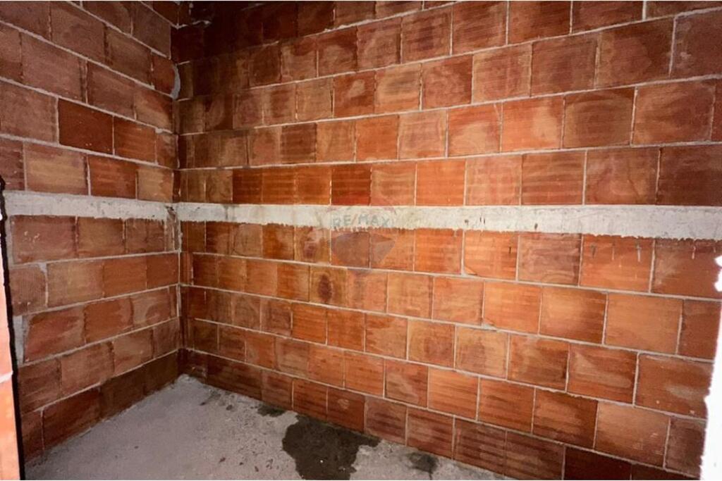 APARTAMENT 1+1 PER SHITJE TEK FUSHA E AVIACIONIT