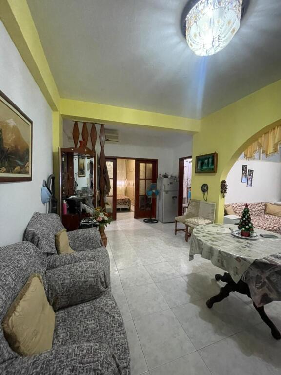 OCCASIONE VENDESI APPARTAMENTO 2+1 VICINO BLUESTAR  CENTRO DURRËS