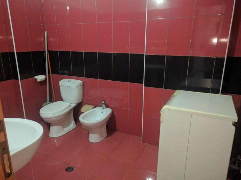 Jepet Apartament Me Qera , Ne Vlore