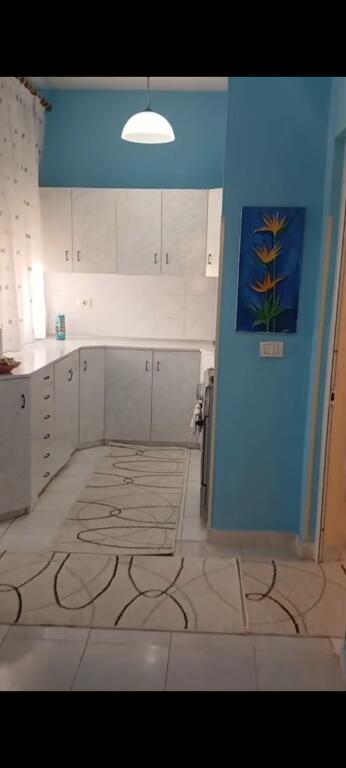 🏠 Apartament me qira – Ali Demi (afër fushës së sportit)