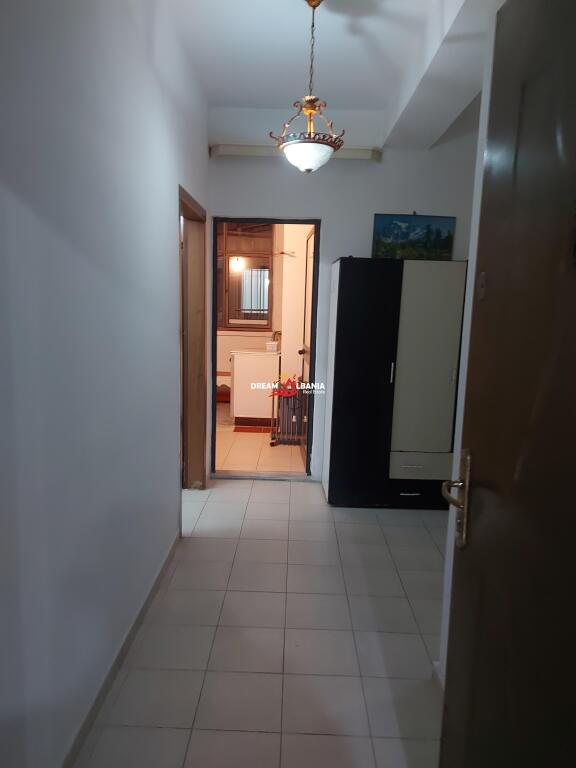 Shitet apartament 1+1 prane Fakultetit Mjeksise ne rrugen e Dibres, Tirane (ID 4111917)