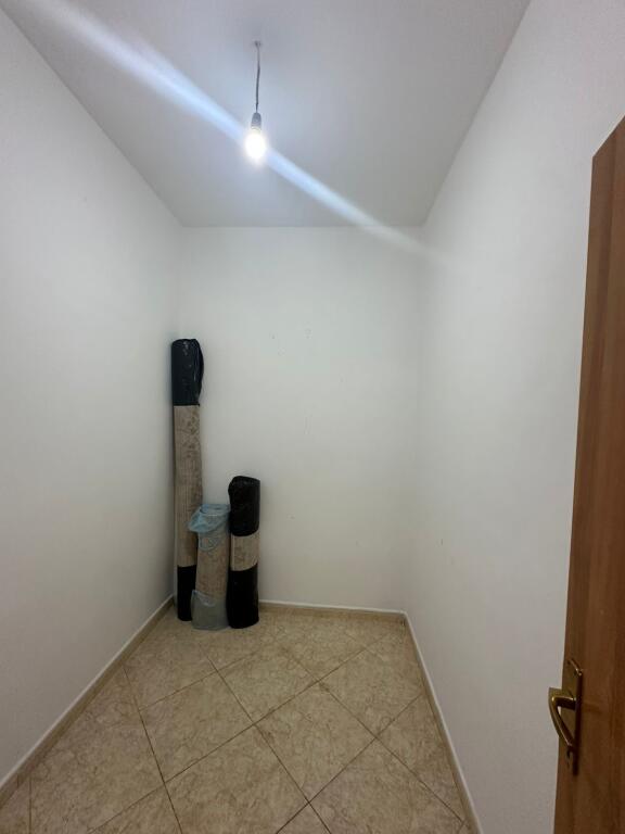 Kopshti Zoologjik 3+1 me verande/ Qera